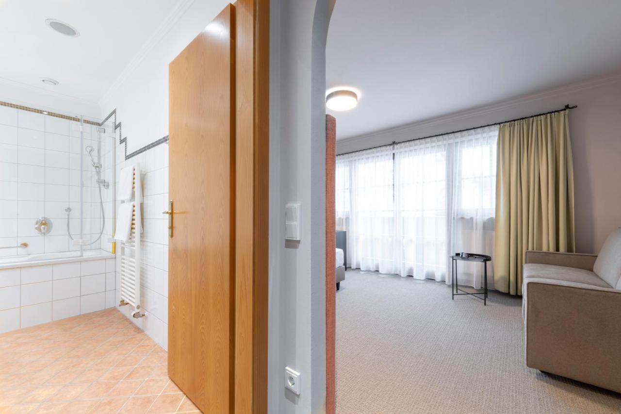 Hotel Jakob 푸슐암시 외부 사진