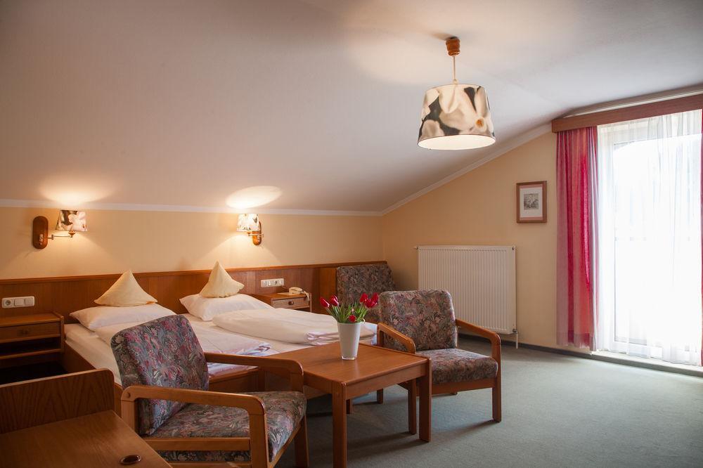 Hotel Jakob 푸슐암시 외부 사진