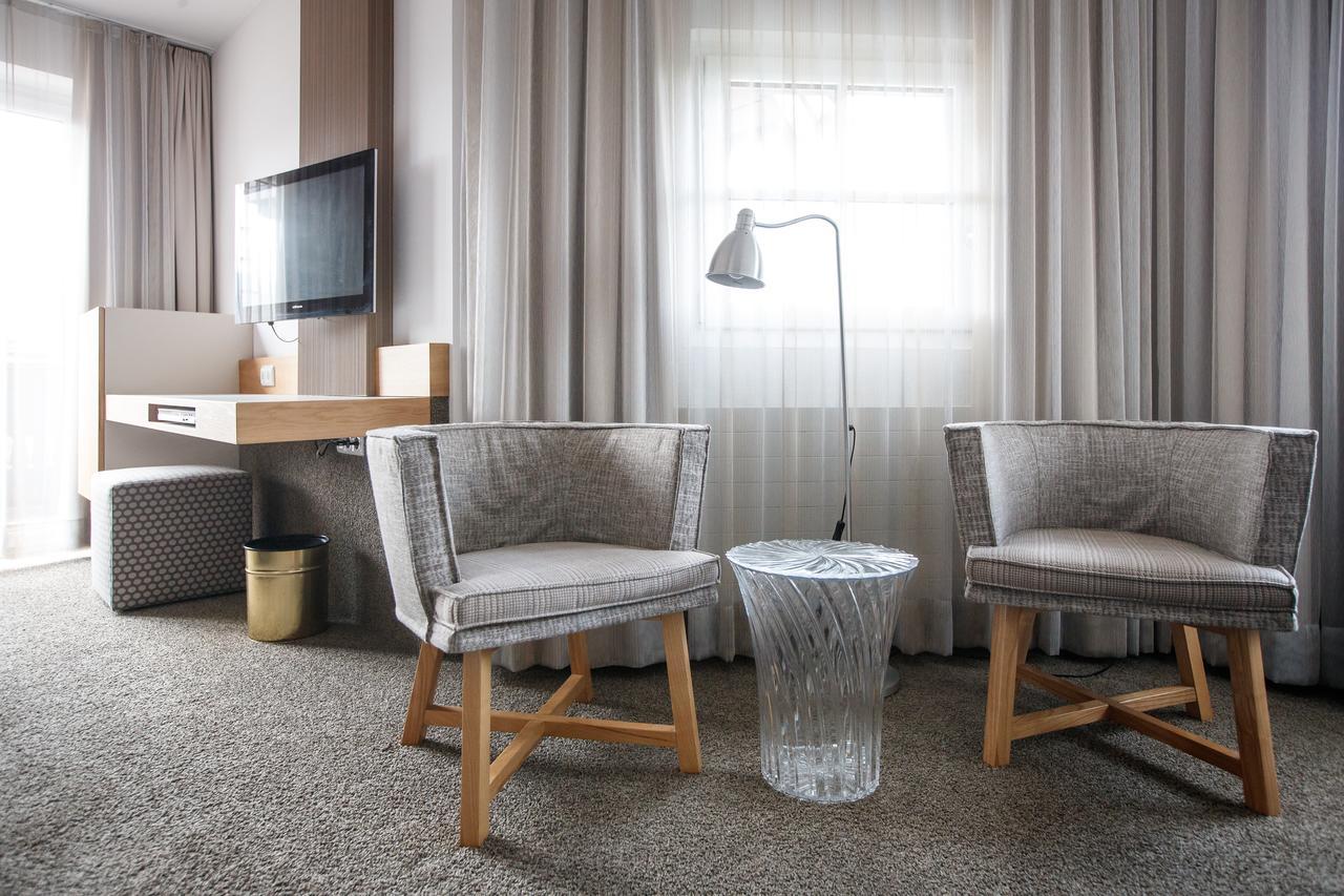 Hotel Jakob 푸슐암시 외부 사진